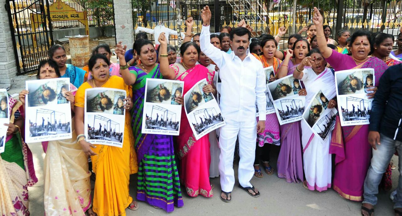 ದಲಿತ ವಿದ್ಯಾರ್ಥಿನಿ ಅತ್ಯಾಚಾರ, ಹತ್ಯೆ ಖಂಡಿಸಿ ಜೆಡಿಎಸ್ ಪ್ರತಿಭಟನೆ